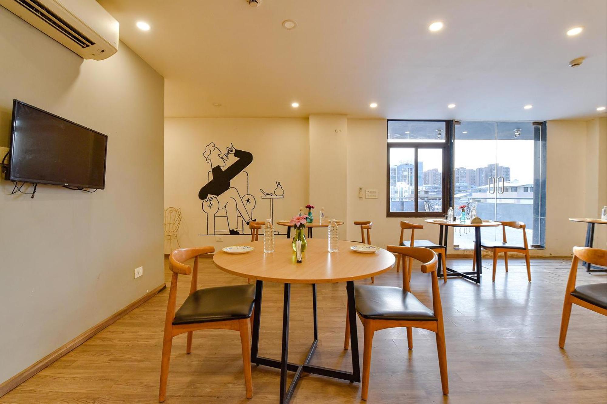 Fabhotel Ny Townhouse Ahmedabad Esterno foto