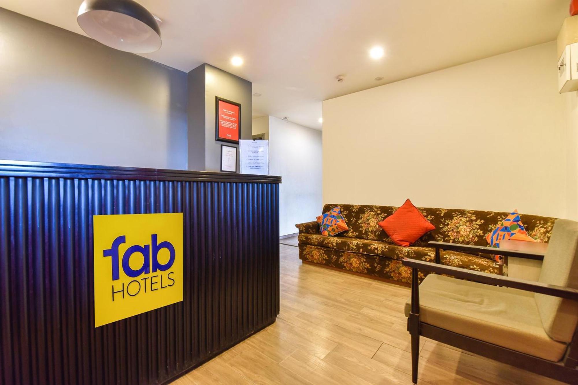 Fabhotel Ny Townhouse Ahmedabad Esterno foto